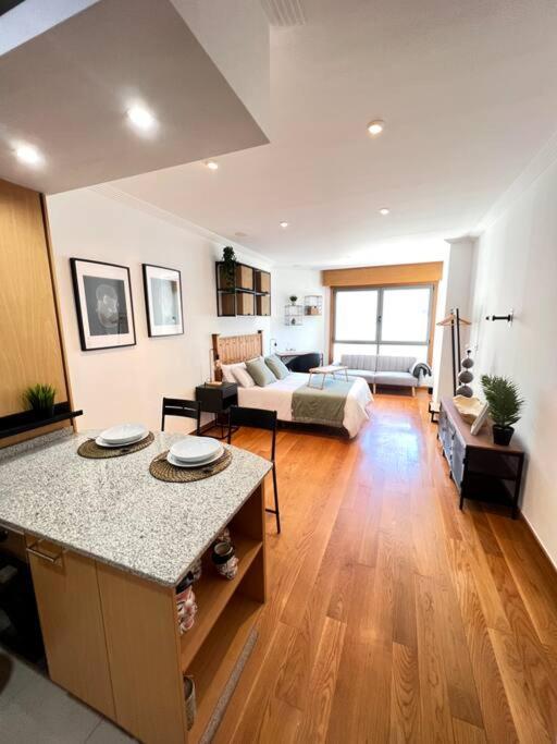 Central Suites Poli Sanz Виго Экстерьер фото